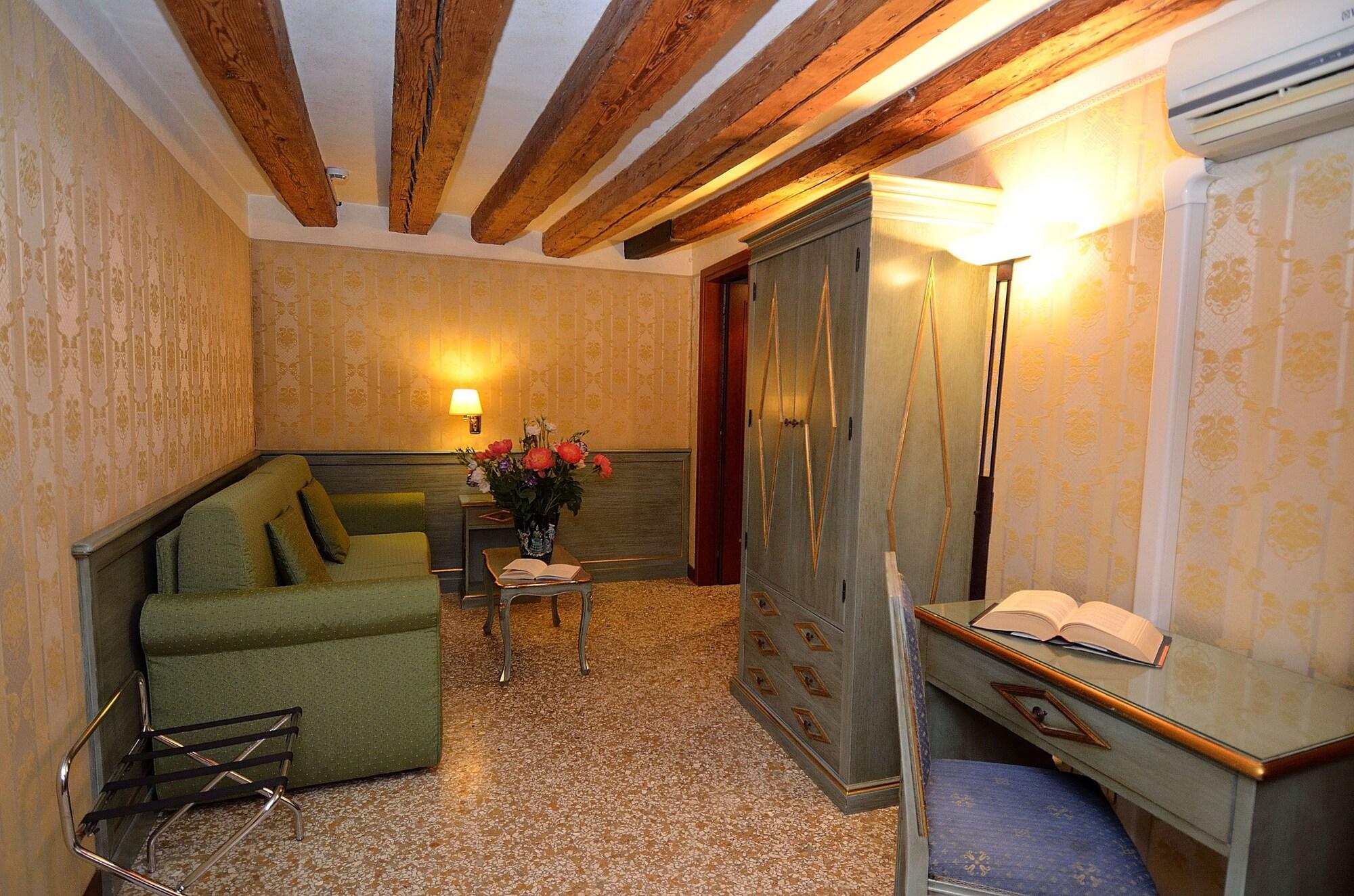 البندقية Locanda La Corte المظهر الخارجي الصورة
